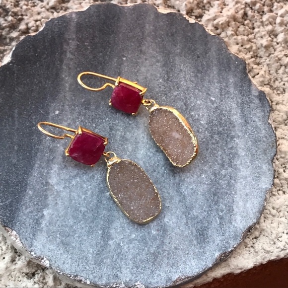 💕HP💕Ruby and Druzy gold plated wire back earrings - Picture 10 of 10